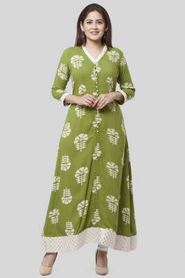 Pale Green Festive Kurti with Off-White Churidaar 3