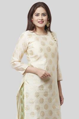 Off-White Gold Foil Printed Kurti with Pistachio Kalidaar Palazzo 3