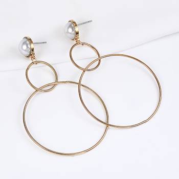 Gold earrings 1