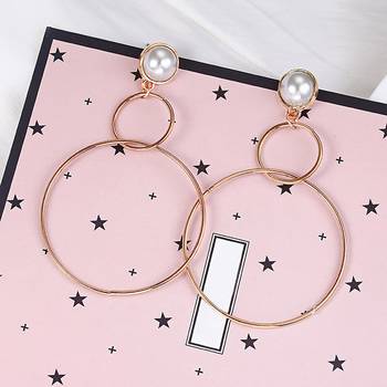Gold earrings 3