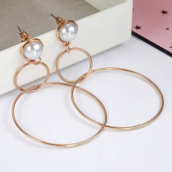 Gold earrings 4