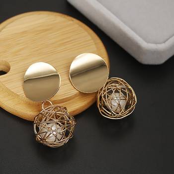 Gold earrings 3