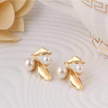 Gold necklaces 4