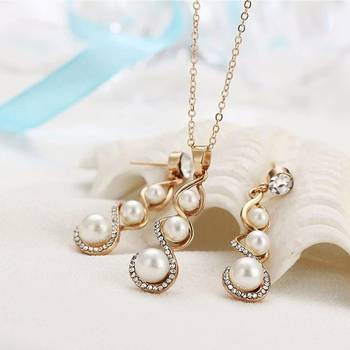 Gold pendants 4