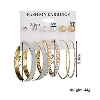 Gold earrings 3
