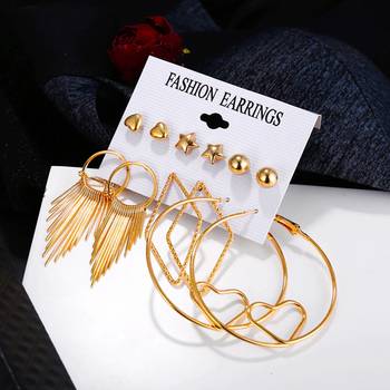 Gold earrings 1