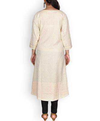 Peach Muslin Embroidered Kurta 4