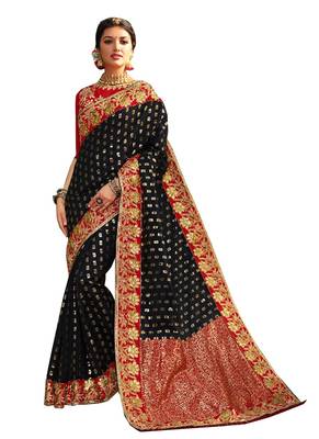 Black Plain Banarasi Silk Saree With Blouse 1