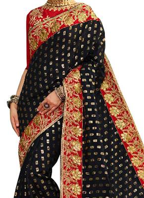 Black Plain Banarasi Silk Saree With Blouse 2