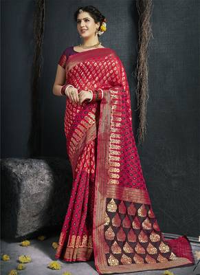 Dark pink woven silk saree with blouse 1