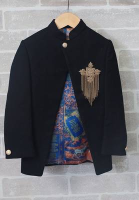 BLACK CENTRE CUT COAT for Boys 1