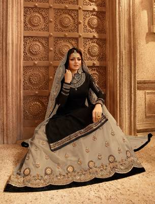 Black embroidered georgette semi stitched salwar with dupatta 3