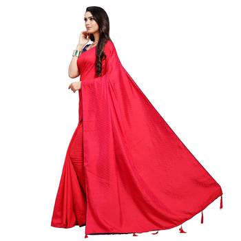 Red printed art silk saree with blouse 3