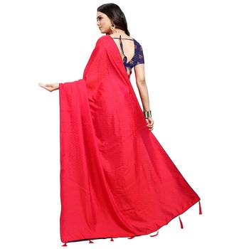 Red printed art silk saree with blouse 4