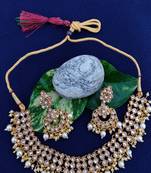 Golden  collar necklace