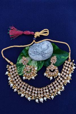 Golden  collar necklace 2
