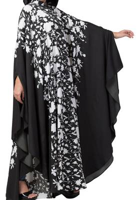 Crepe Black And White Printed Irani Kaftan 3