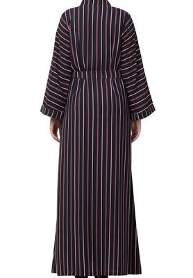 Long Abaya Like Dress In Stripes With Pockets And Belt Made Of Moss Fabric 8