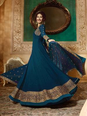 Turquoise Embroidered Georgette Salwar With Dupatta 2