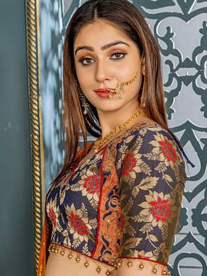Green Banarasi Silk Resham Work Circular Lehenga Choli 2