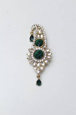 Green diamond brooch 1