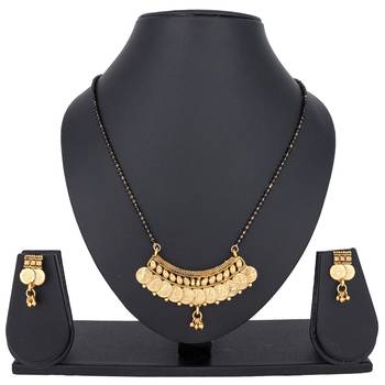 Gold diamond mangalsutra 1