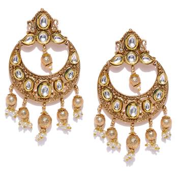 Yellow pearl earrings 1