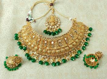 Lalso Designer Gold Plated Kundan Stone Green Drops Bridal Choker Necklace Earring Jewelry Set - LCN27_GR 1