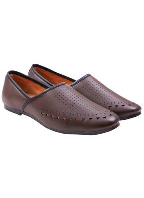  Casual Ethnic Brown Mojari Shoes For Men 4