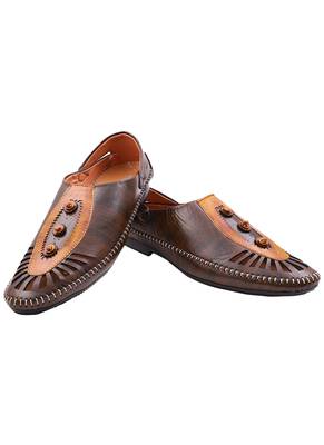  Casual Ethnic Brown Nagra Shoes For Men 1