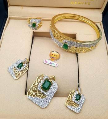 Green jewellery-combo 1