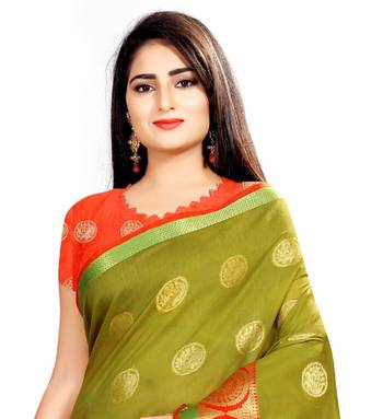 Mehendi woven silk saree with blouse 4
