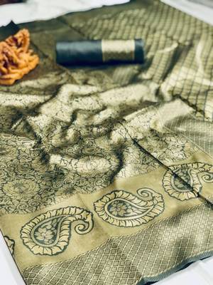 green woven silk blend saree with blouse 1