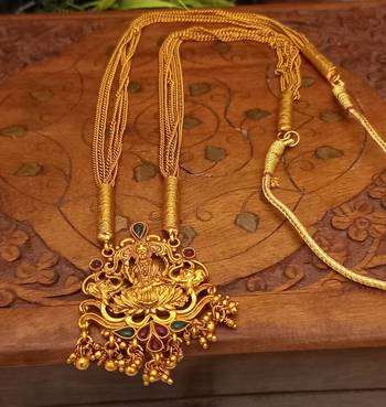 Gold necklaces 2