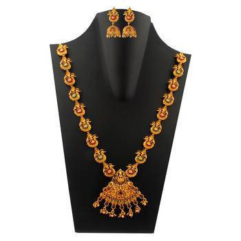 Gold necklaces 4