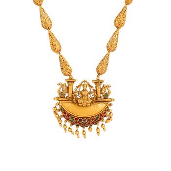 Gold necklaces 2
