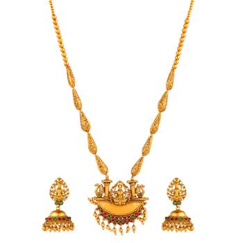 Gold necklaces 5