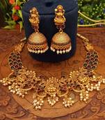 Multicolor necklaces