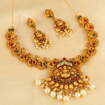 Gold necklaces 1