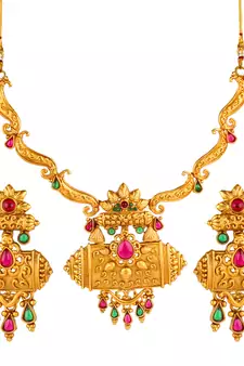 gold necklaces