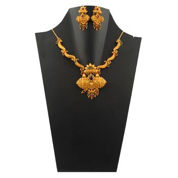 gold necklaces 5