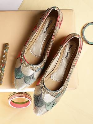 Women's Ethnic Golden Ballerinas 1