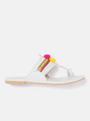 Women's Ethnic White Flats 3
