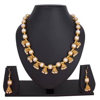 White emerald  necklaces 1