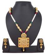 Multicolor emerald  necklaces