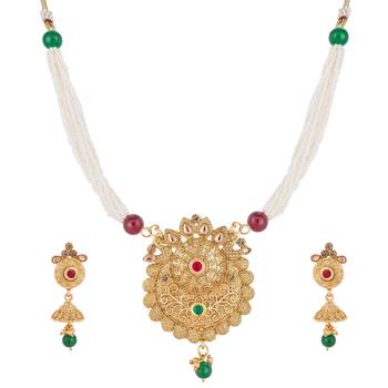 Gold emerald  necklaces 2