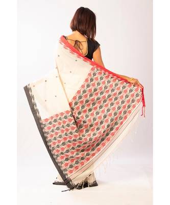White Bengal Cotton Jamdaani saree with blouse 3