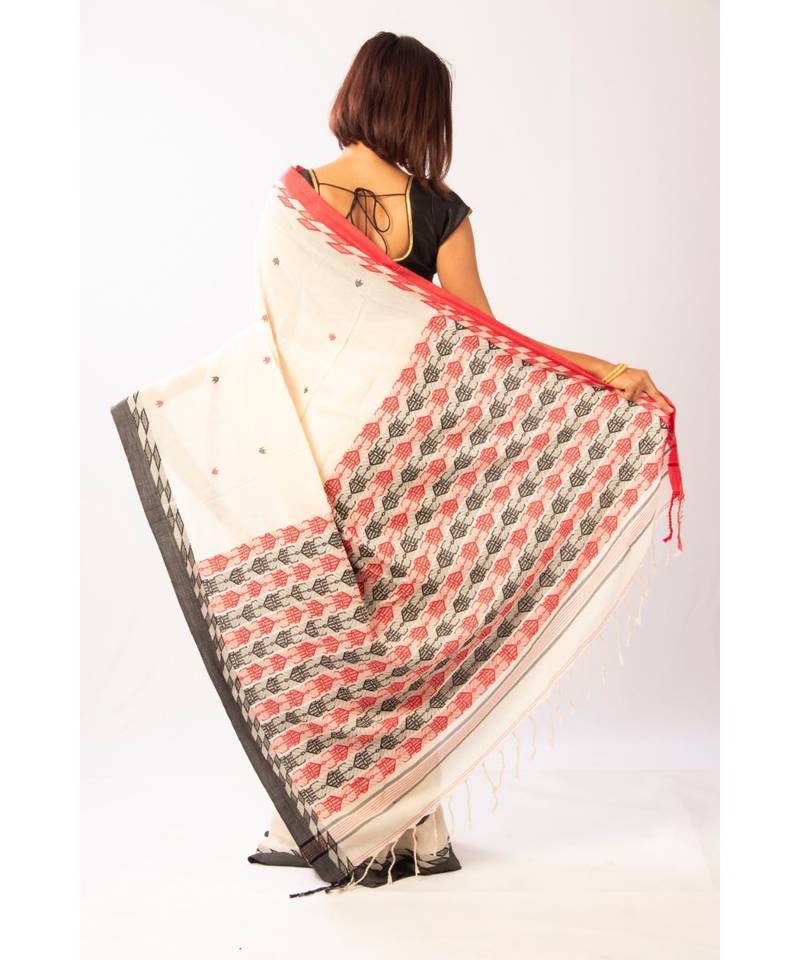 White Bengal Cotton Jamdaani saree with blouse