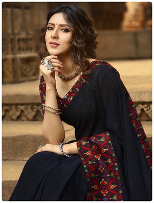 Navy blue printed georgette saree with blouse 3