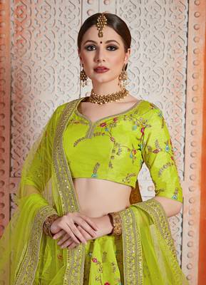Green Embroidered Art Silk Semi stitched floral Lehenga 2